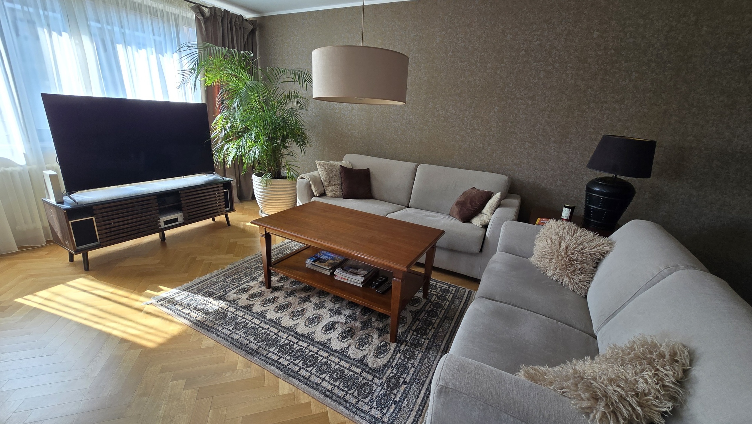 Elegancki i przestronny apartament do sprzedaży z widokiem na las na osiedlu OPT w Katowicach! - zdjęcie 3