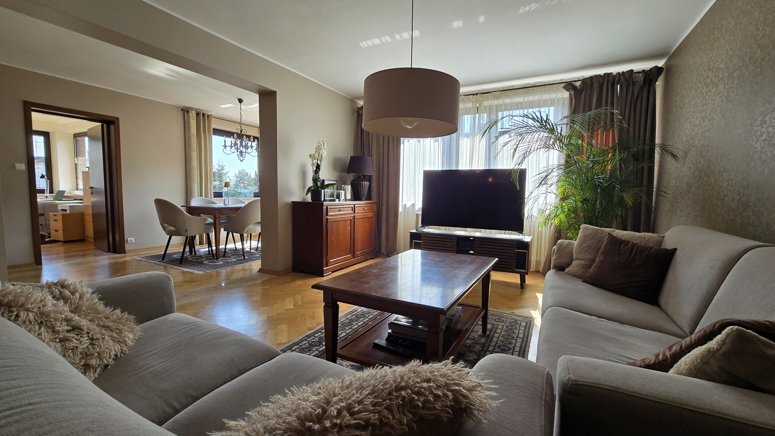 Elegancki i przestronny apartament do sprzedaży z widokiem na las na osiedlu OPT w Katowicach! - zdjęcie 4