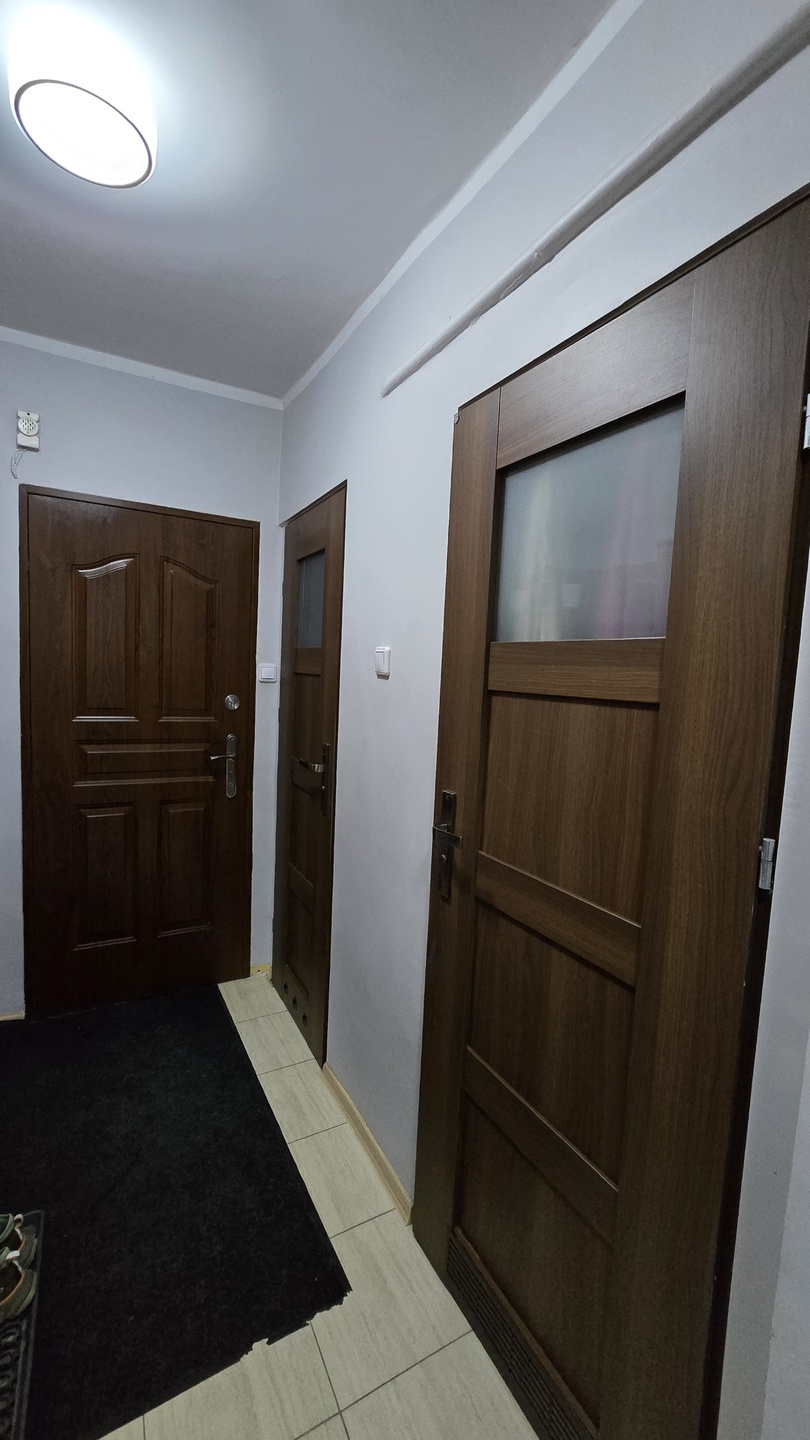 Józefowiec - niski blok, 2 pokoje do wejścia, spokojna okolica! - zdjęcie 10