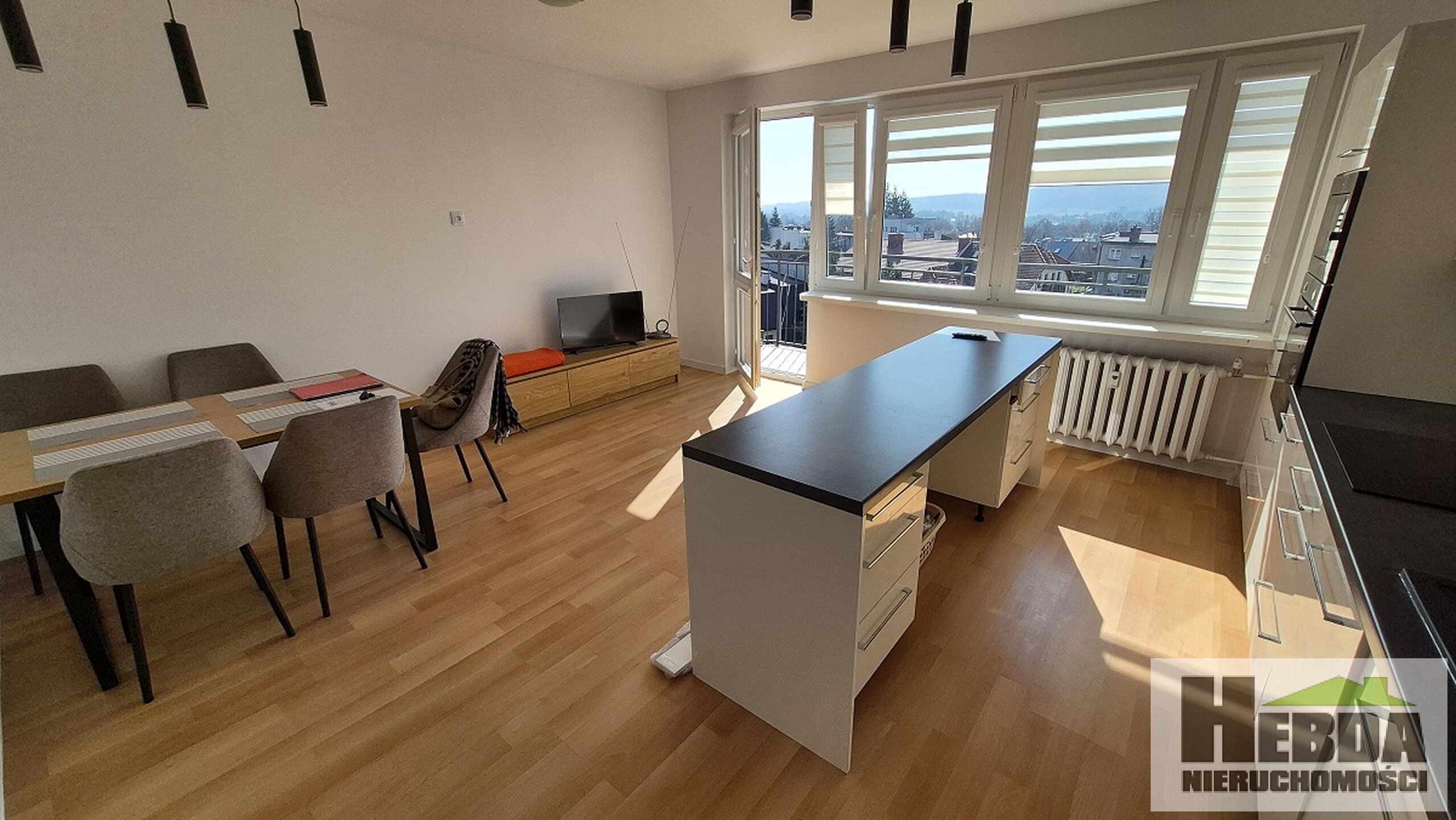 Tarnów, ul.Do Prochowni, słoneczne 3 pokojowe , widokowe mieszkanie z loggią - zdjęcie 2