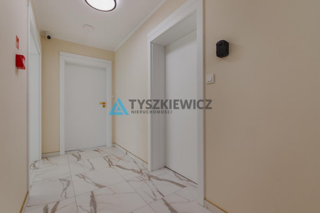 Budynek z windą + miejsce postojowe, faktura VAT - zdjęcie 12