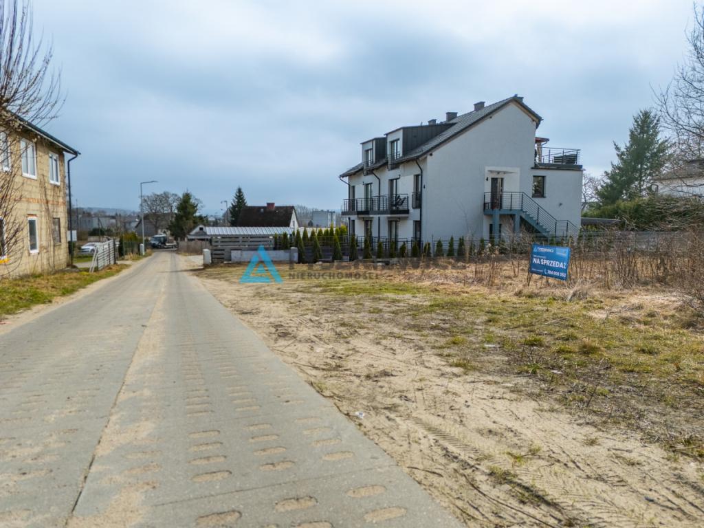 Atrakcyjna działka w Nowej Wsi Lęborskiej 1529 m2 - zdjęcie 2