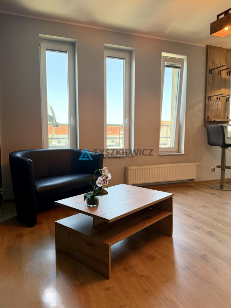 Atrakcyjne dwupoziomowe mieszkaie w centrum miasta - zdjęcie 4