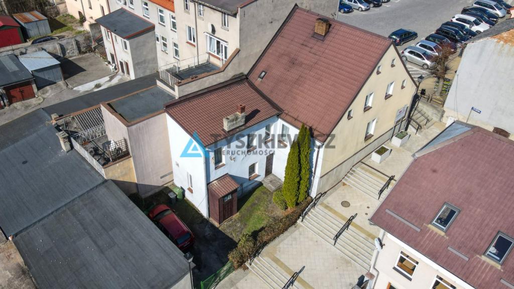 Dom w samym centrum Skarszew z potencjałem - zdjęcie 3