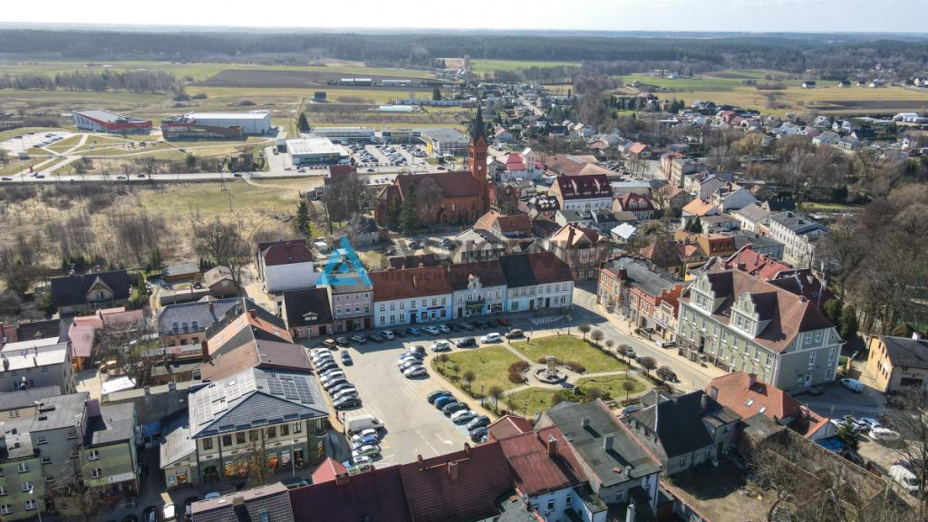 Dom w samym centrum Skarszew z potencjałem - zdjęcie 18