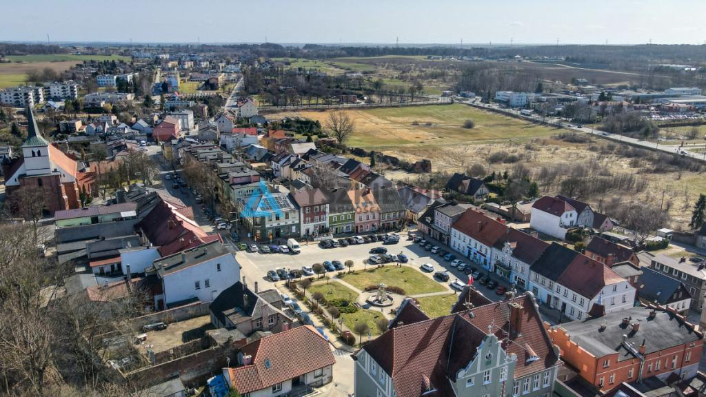 Dom w samym centrum Skarszew z potencjałem - zdjęcie 14
