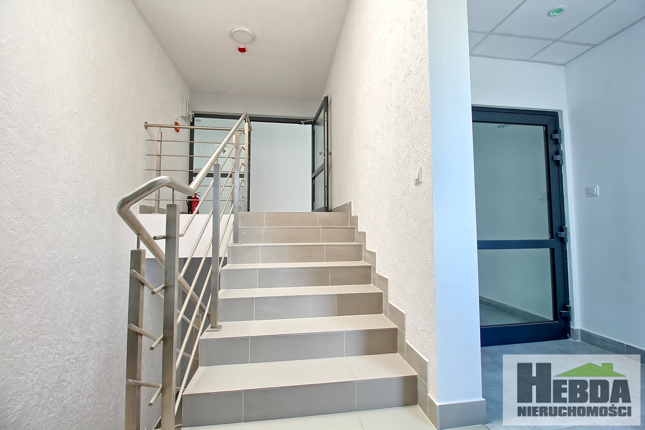 Lokale biurowe i usługowe !!! 10m2 - 450 m2, Radłów !!! - zdjęcie 6