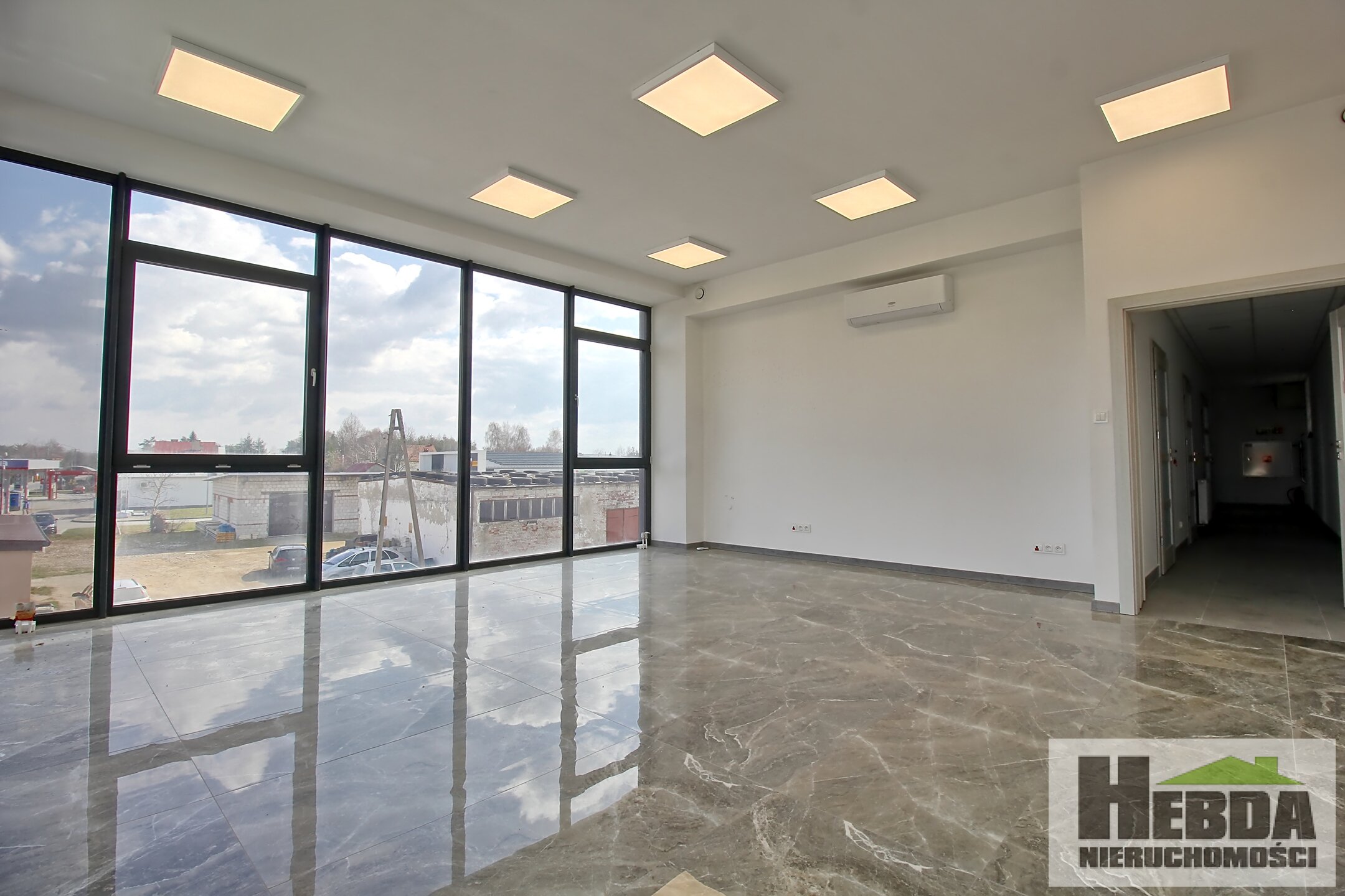 Lokale biurowe i usługowe !!! 10m2 - 450 m2, Radłów !!! - zdjęcie 2