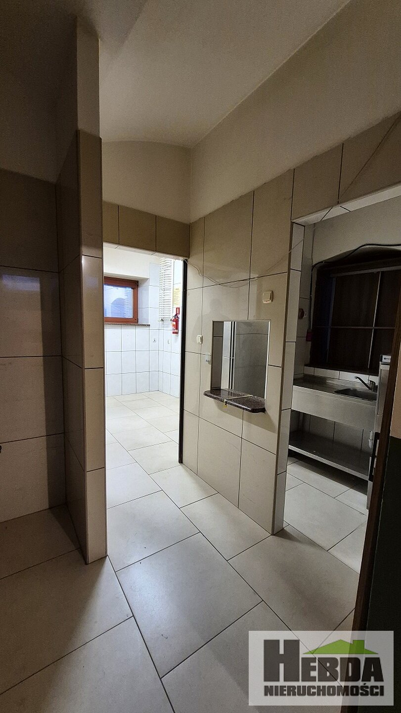 Tarnów , ul.Krakowska, do wynajęcia lokal pod gastronomię 150 m2 - zdjęcie 2