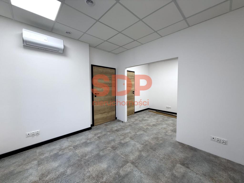 Lokal biurowy do wynajęcia, 243 m², Wrocław, Władysława Zarembowicza - zdjęcie 1