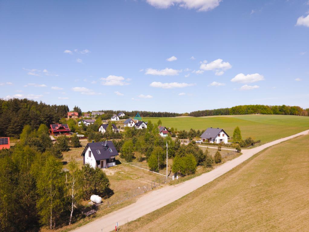 Gotowy do wprowadzenia! Urządzony dom z infrastruk - zdjęcie 22