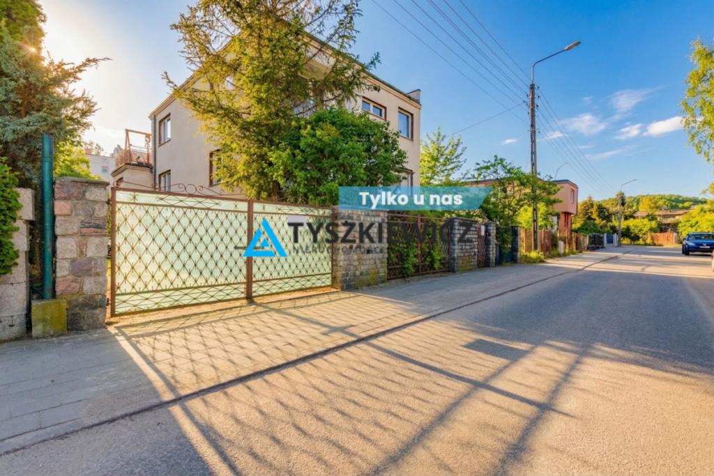 Dom z dużą działką 711m2 | Gdynia Mały Kack - zdjęcie 1