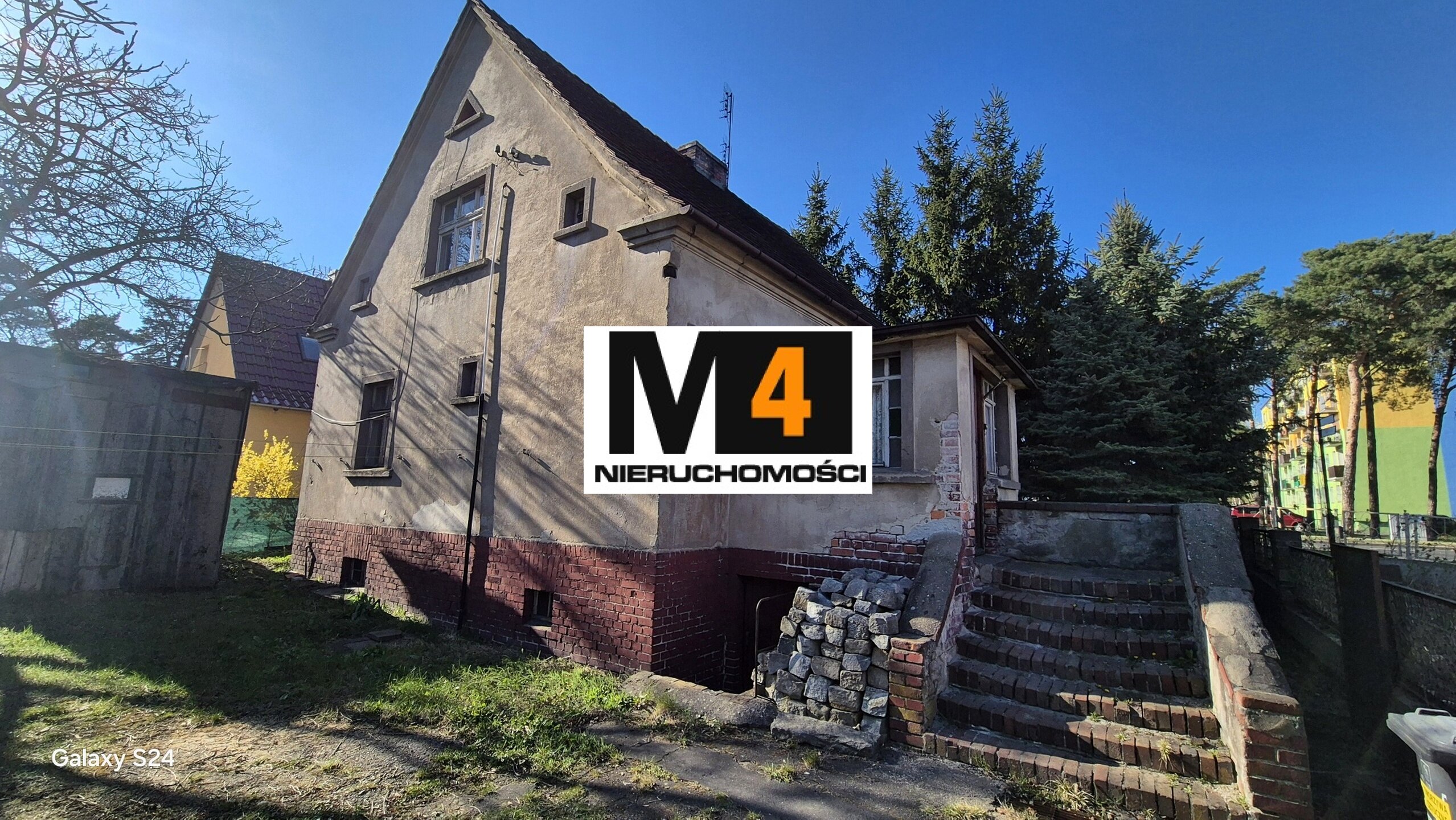 Dom jednorodzinny ponimiecki, działka 513mkw, super lokalizacja, wszystkie media, 2 garaże ! - zdjęcie 1