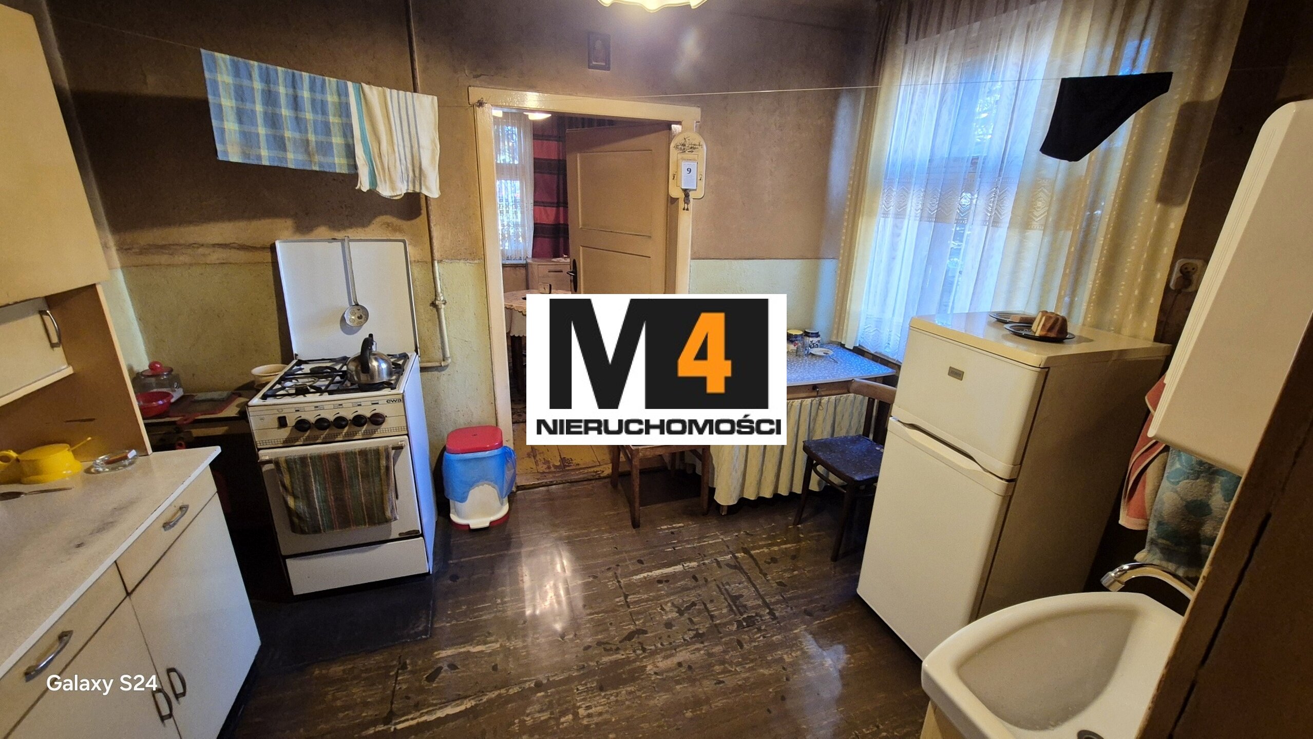 Dom jednorodzinny ponimiecki, działka 513mkw, super lokalizacja, wszystkie media, 2 garaże ! - zdjęcie 3