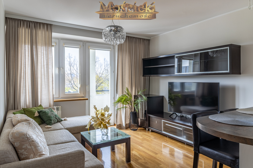 Służew Nad Dolinką wygodne 3 pokoje z balkonem - zdjęcie 2