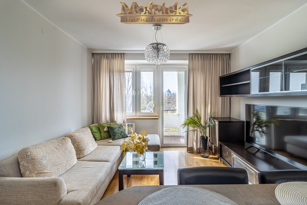 Służew Nad Dolinką wygodne 3 pokoje z balkonem - zdjęcie 1