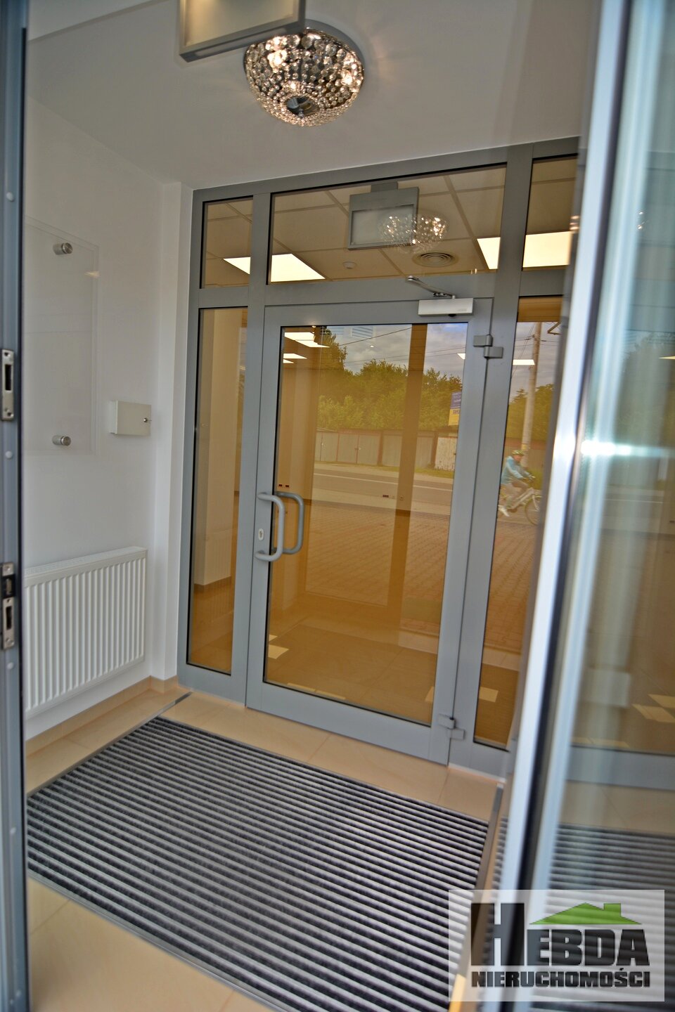 Lokal usługowy !!! ul. Hodowlana !!! 90 m2 !!! - zdjęcie 4