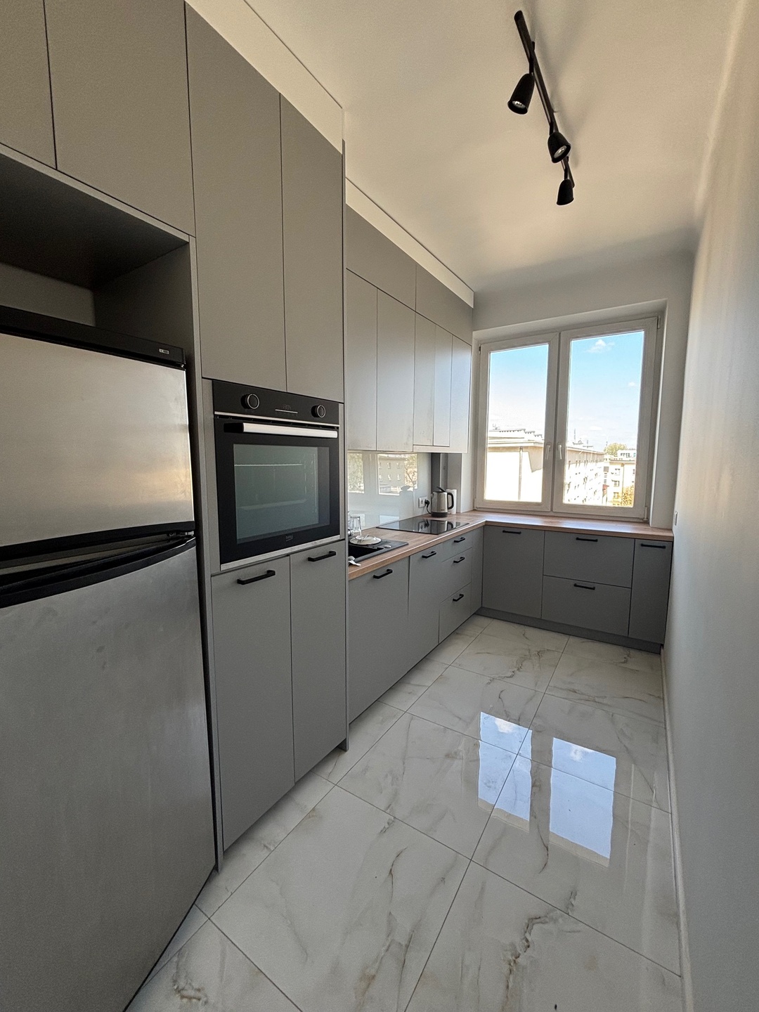 GROCHOWSKA OKOLICE RONDA WIATRACZNA 2 POKOJE MEBLE - zdjęcie 1