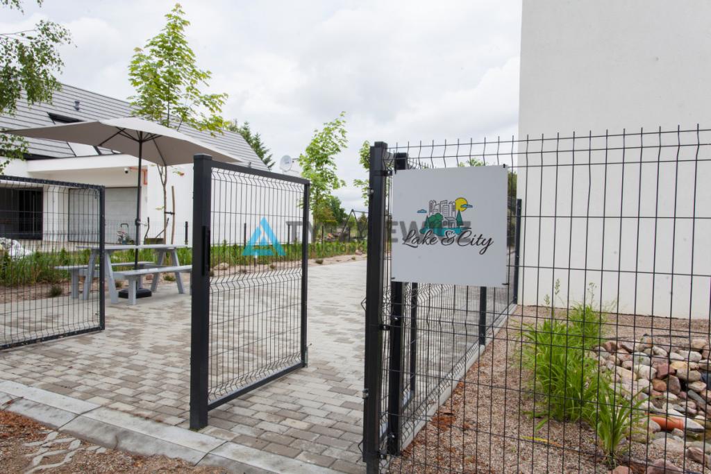 Obiekt handlowo-usługowy z pokojami na wynajem - zdjęcie 12