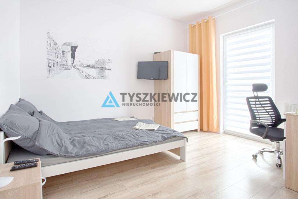 Obiekt handlowo-usługowy z pokojami na wynajem - zdjęcie 14