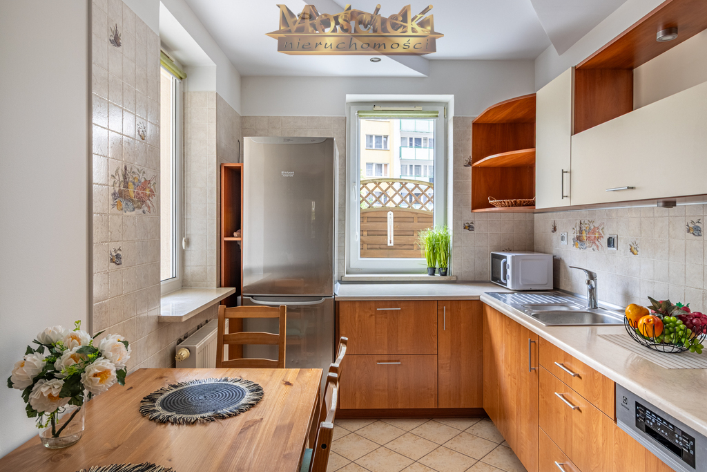 Wynajem komfortowe 2 pok 56 m2 taras 22m2 Bielany - zdjęcie 1