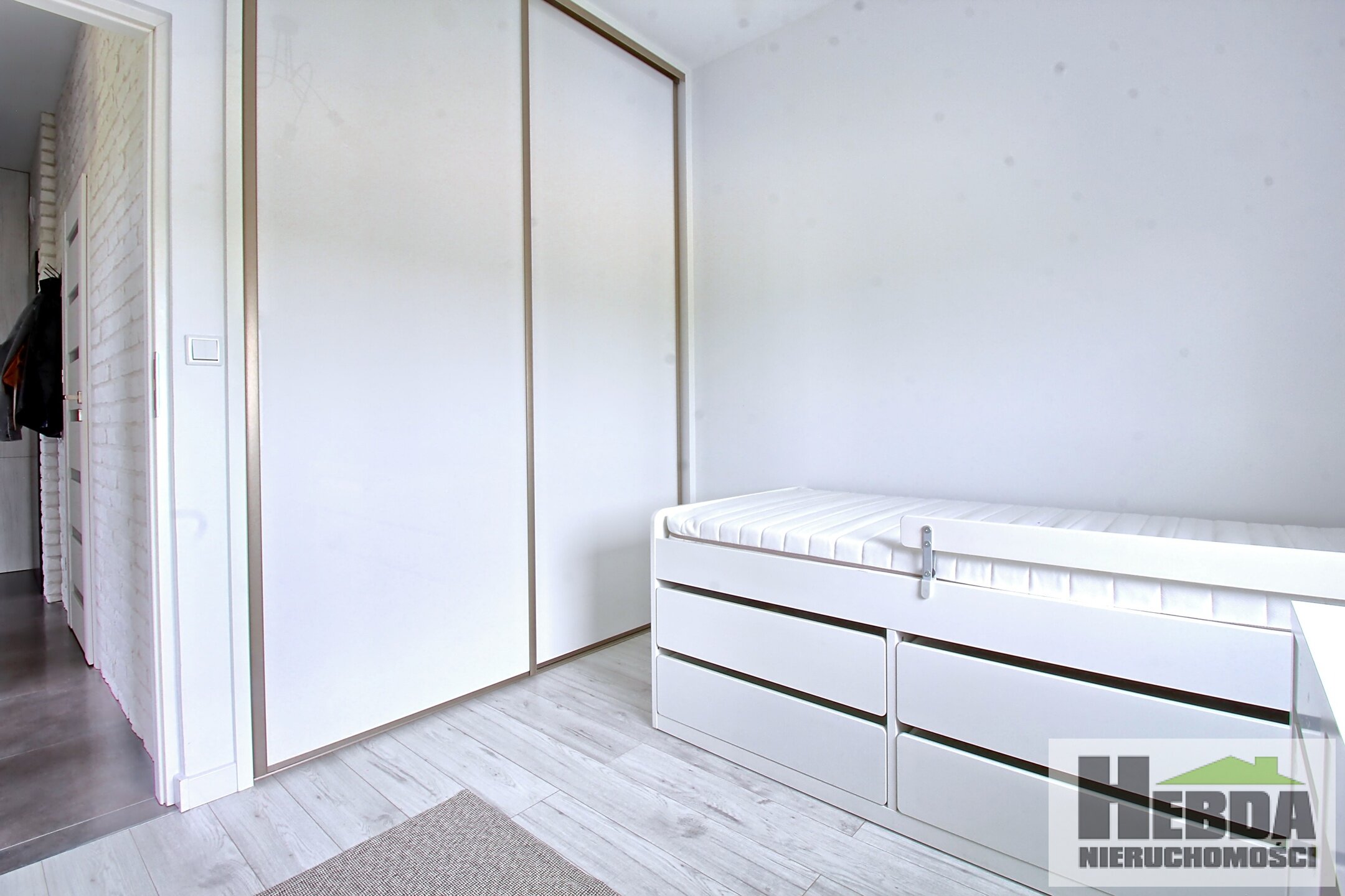 Na wynajem mieszkanie 3 pokojowe !!! Nowe osiedle !!! Parking !!! - zdjęcie 8