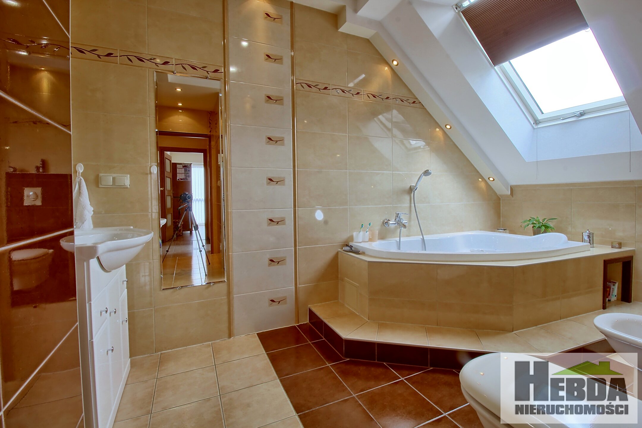 Dom wolnostojący z garażem !!!  Cieżkowice !!! - zdjęcie 12