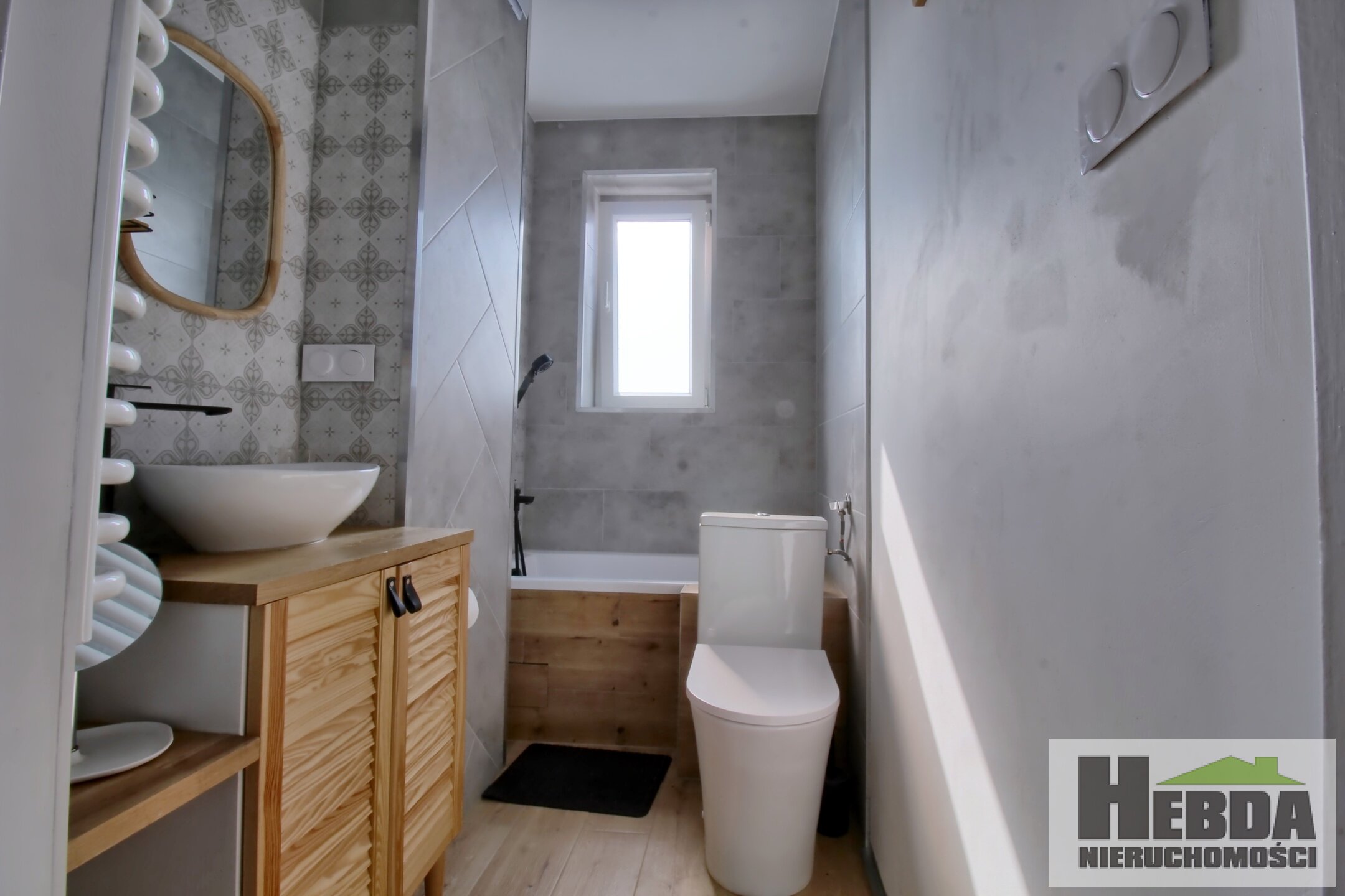 Tarnów - Krzyż  !!! Dom do zamieszkania lub pod działalność !!! - zdjęcie 5