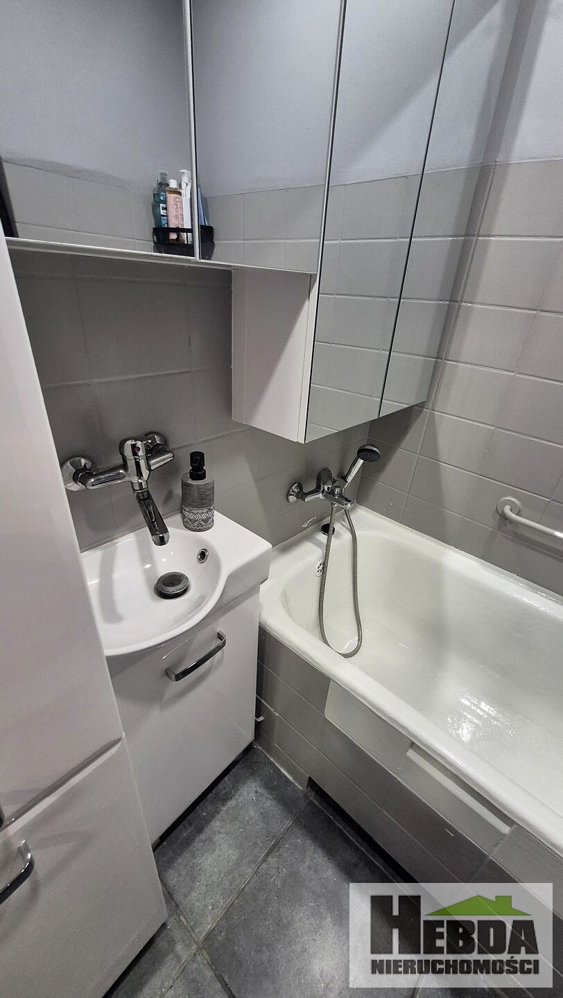 Tarnów, ul.Starodąbrowska , widokowe mieszkanie na 9 piętrze z balkonem - zdjęcie 12