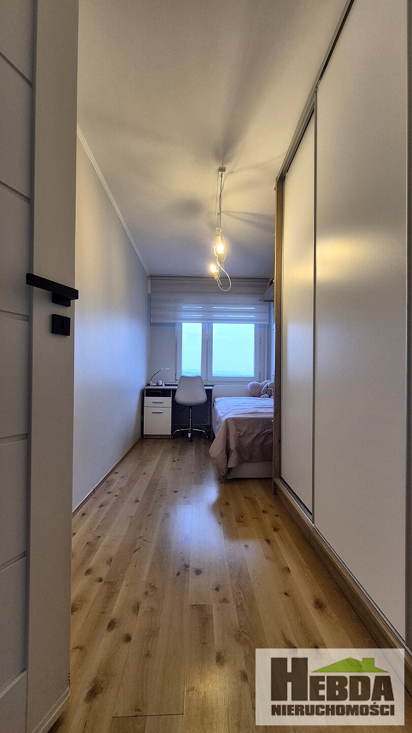 Tarnów, ul.Starodąbrowska , widokowe mieszkanie na 9 piętrze z balkonem - zdjęcie 8