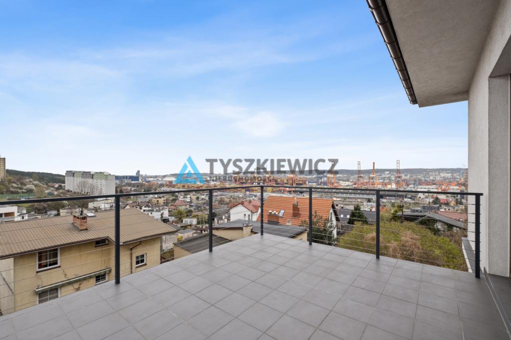 Nowoczesny dom z widokiem na okolicę - zdjęcie 21