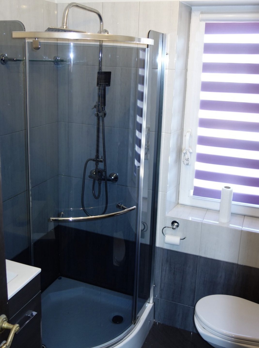 Mieszkanie w pełni umeblowane dla pracowników firmy - zdjęcie 9