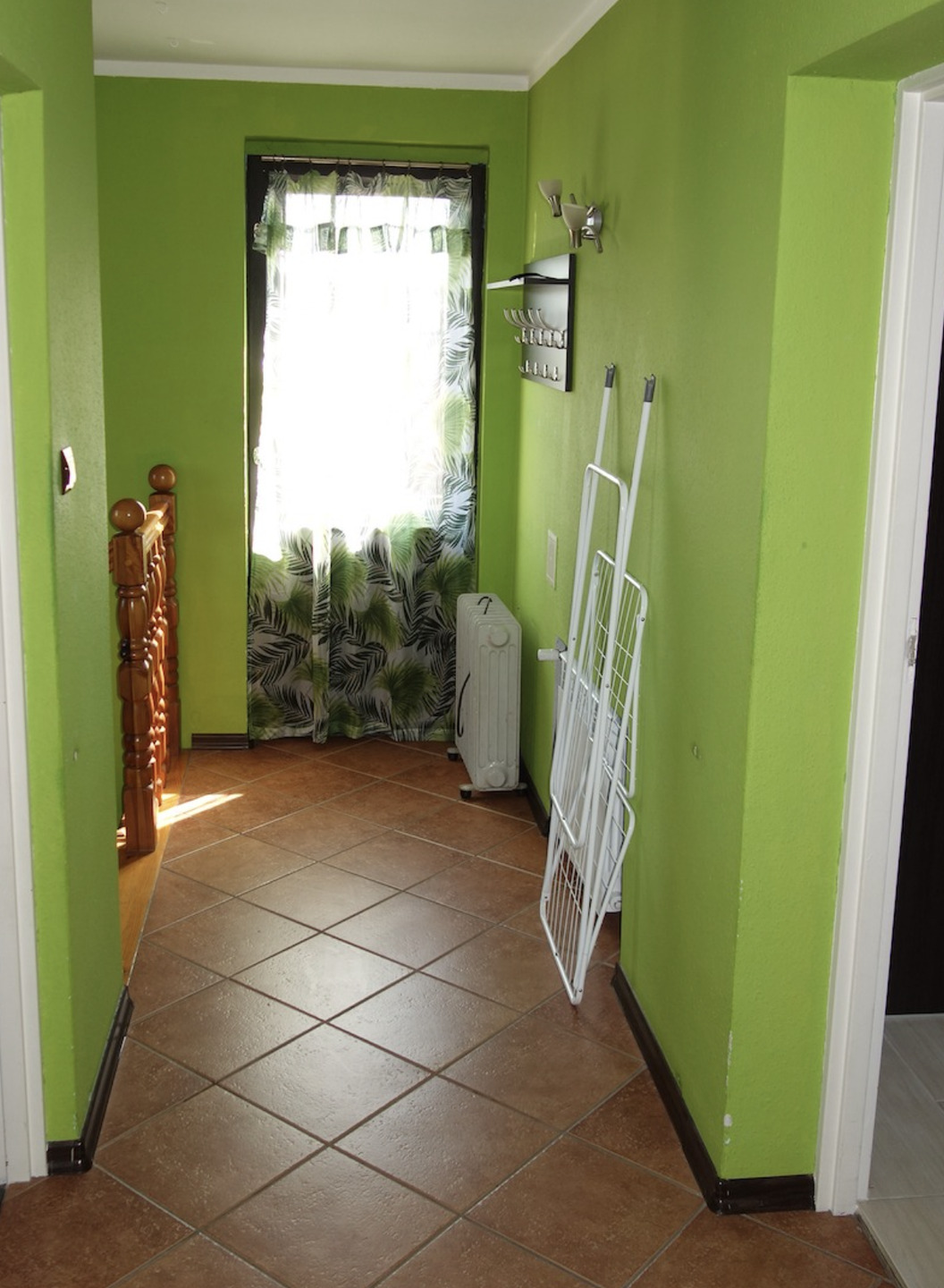 Mieszkanie w pełni umeblowane dla pracowników firmy - zdjęcie 4