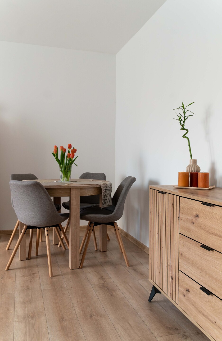 Gotowe do wprowadzenia mieszkanie 3 pokojowe. Poznań os. Chrobrego - zdjęcie 3