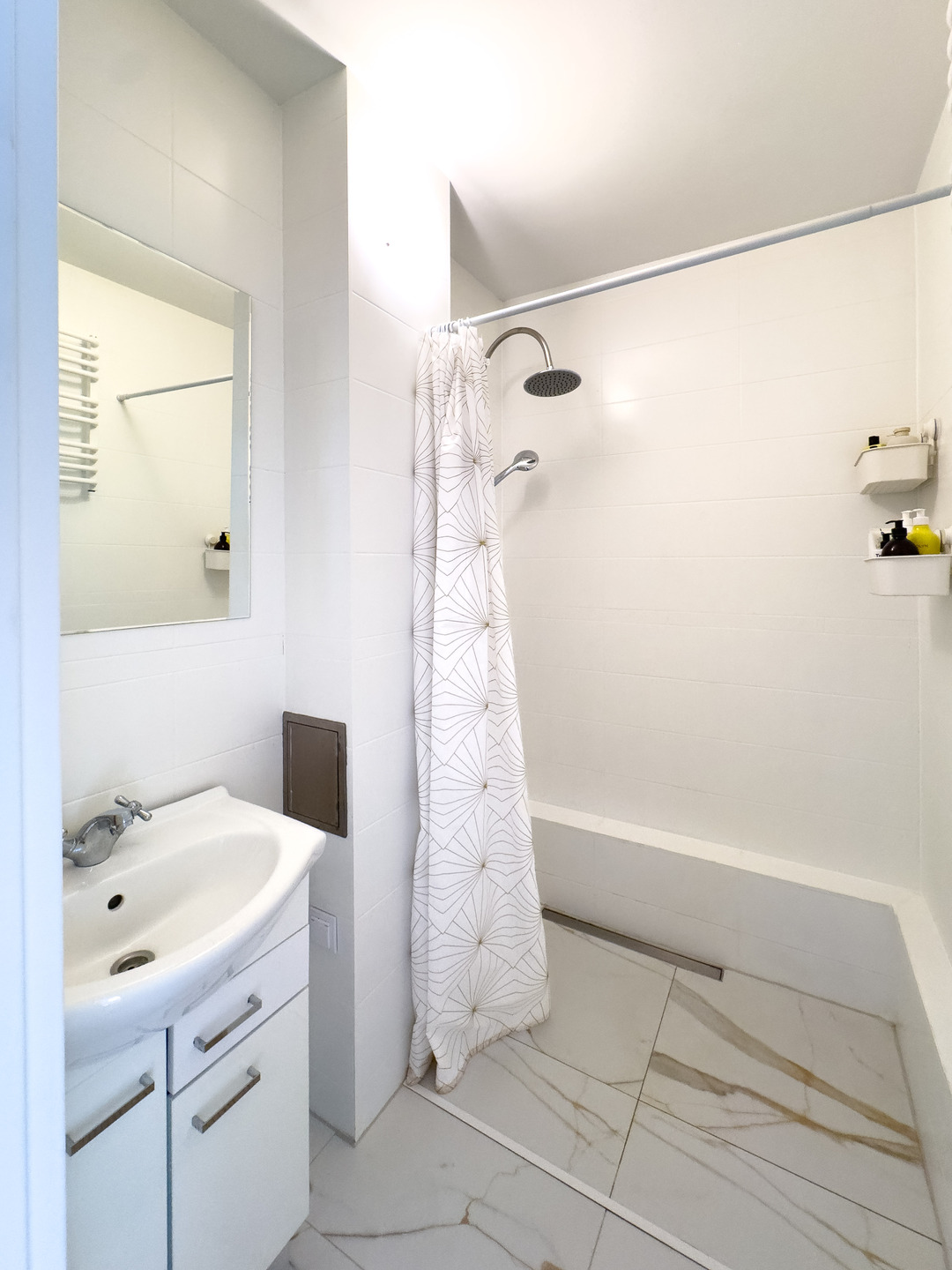 Gotowe do wprowadzenia mieszkanie 3 pokojowe. Poznań os. Chrobrego - zdjęcie 2