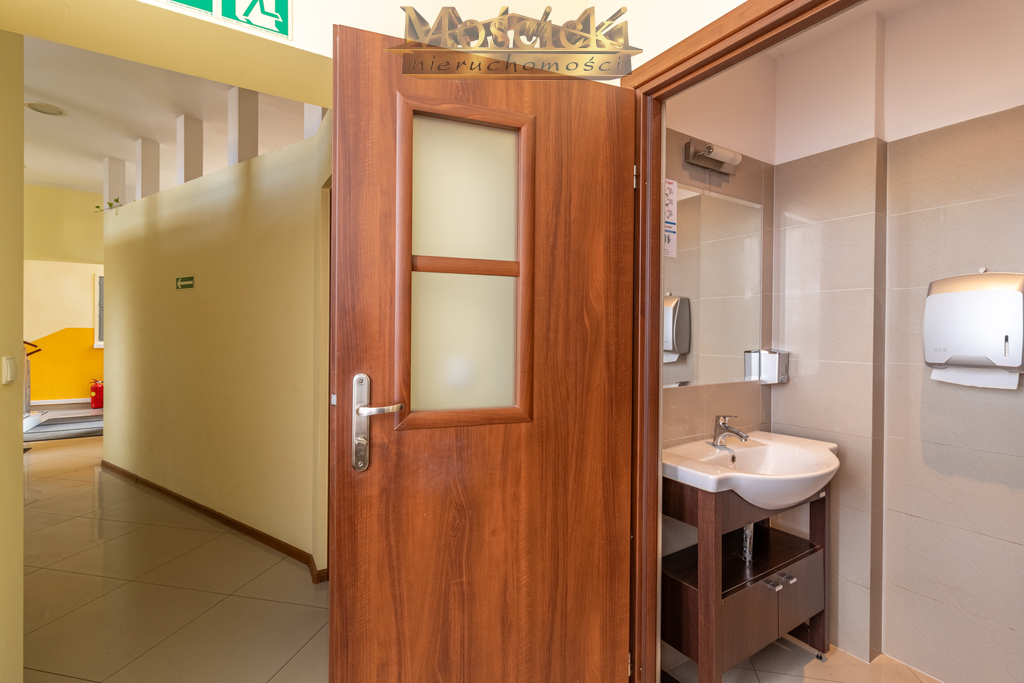 Sprzedam budynek biurowy na Ursynowie - zdjęcie 8