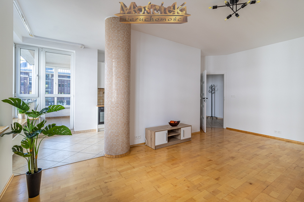 Dwa pokoje w doskonałej lokalizacji na Sadybie - zdjęcie 1