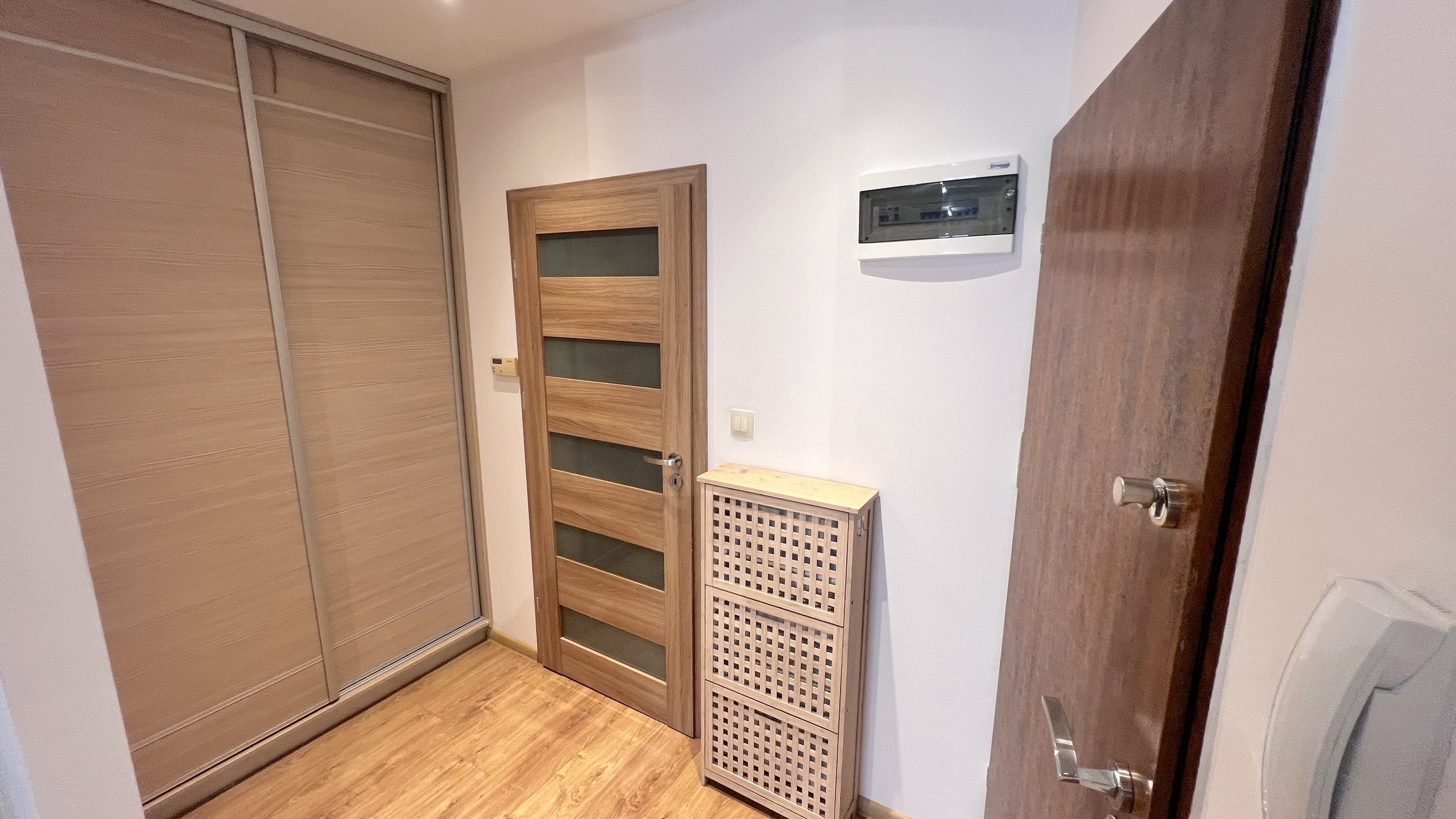 Przestronne 2 pokoje 57 m2 w centrum Lubonia - zdjęcie 8