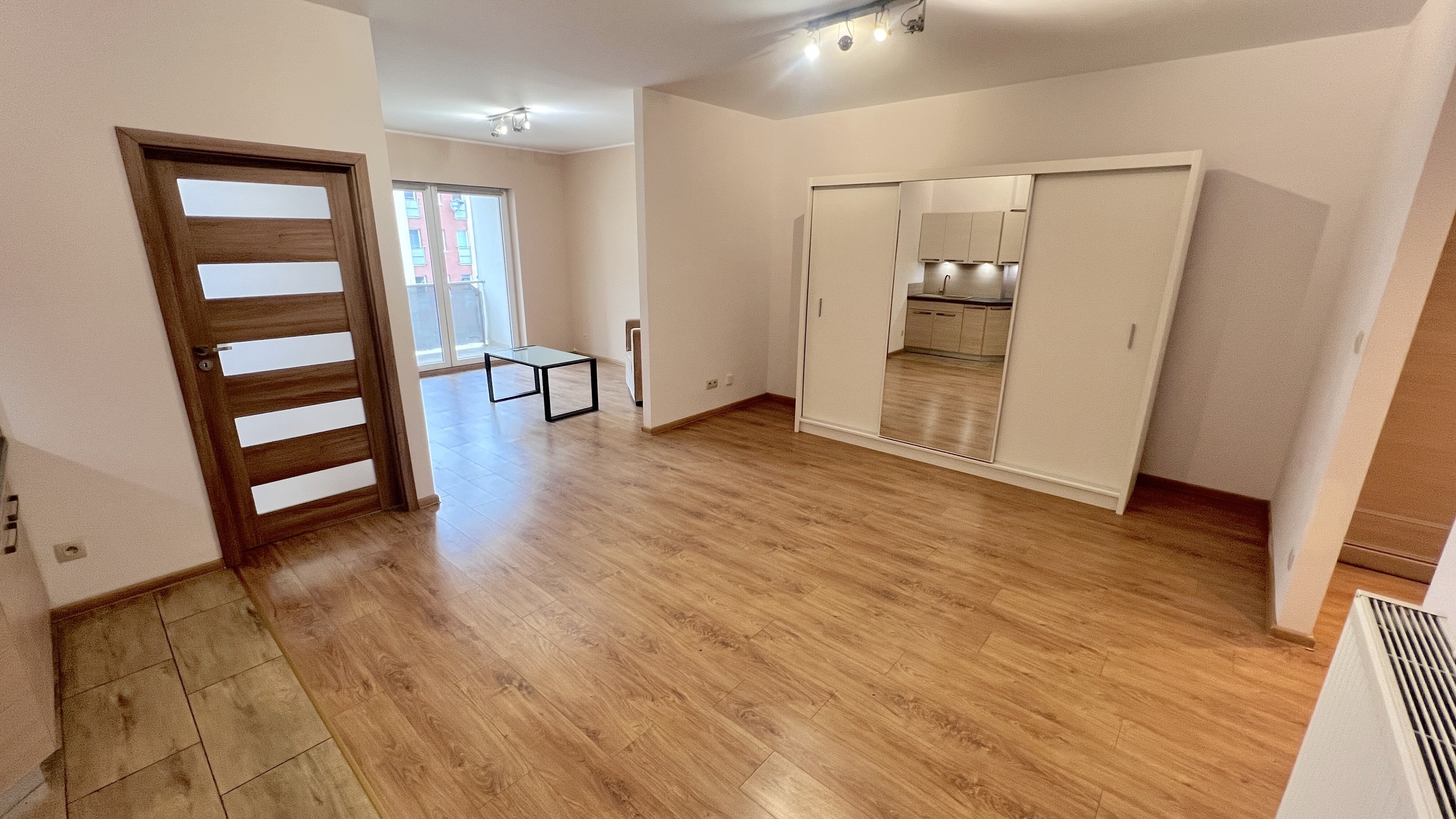 Przestronne 2 pokoje 57 m2 w centrum Lubonia - zdjęcie 12