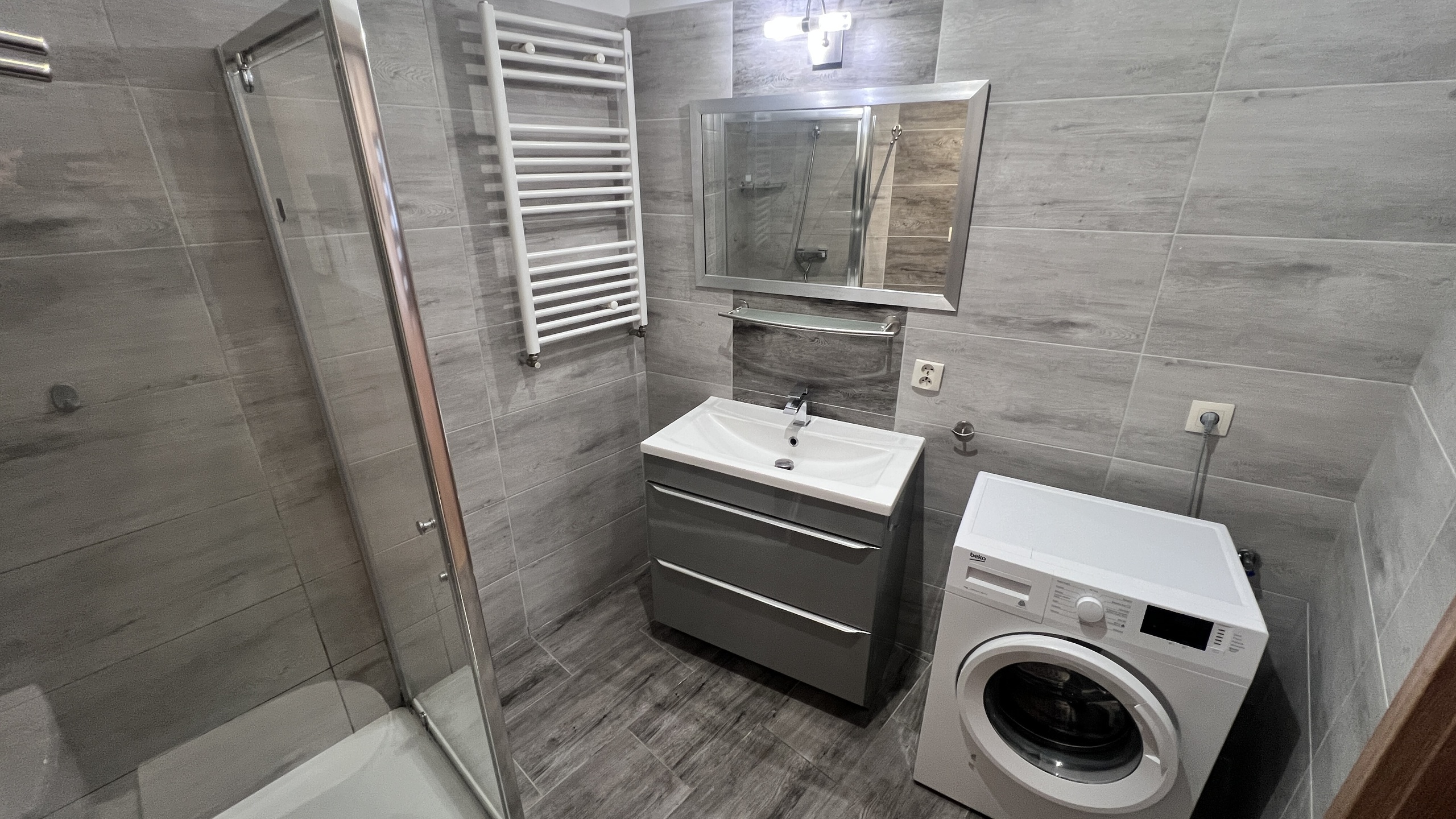 Przestronne 2 pokoje 57 m2 w centrum Lubonia - zdjęcie 3