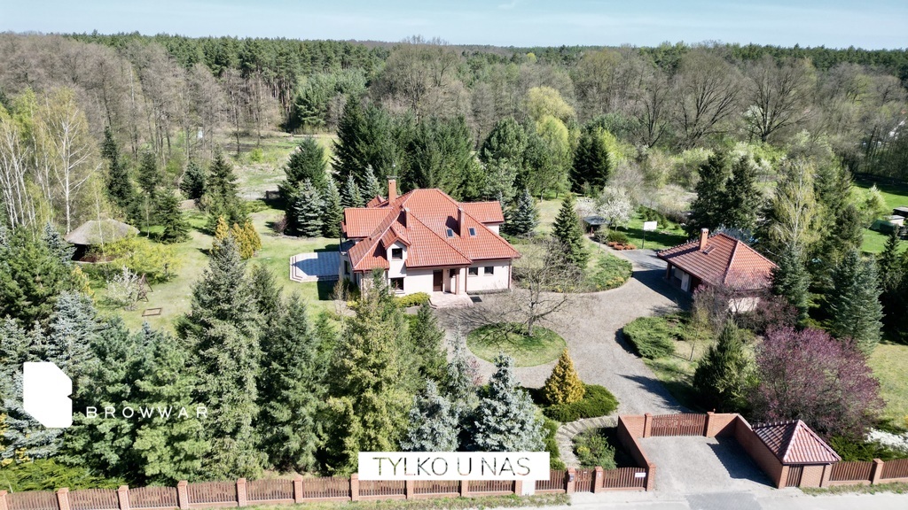 Dom 380,5&nbsp;m², Borówiec - zdjęcie 1