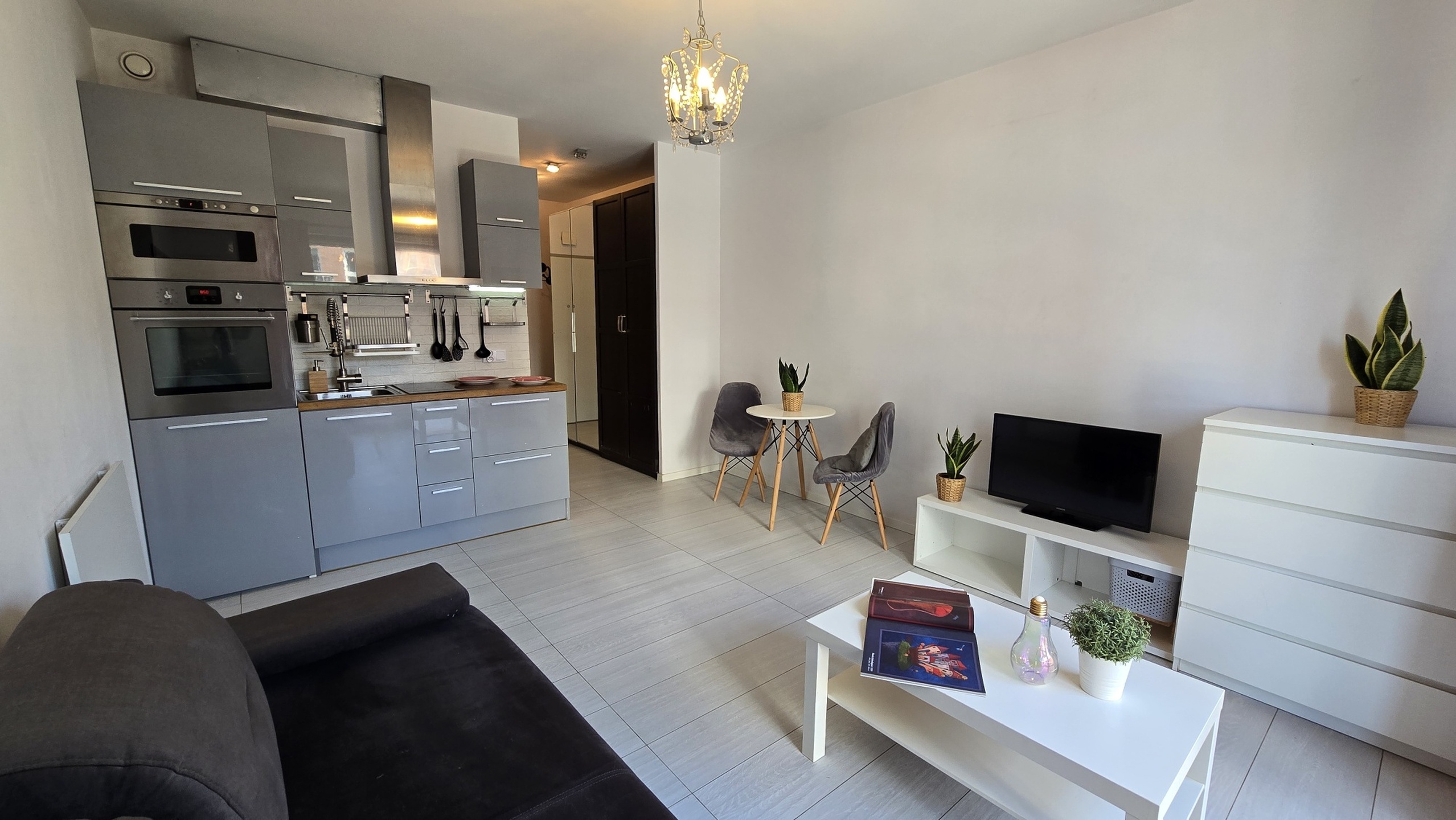 Słoneczna kawalerka w niskiej cenie na strzeżonym nowym osiedlu ! o/SCC F2F KTW - idealna lokalizacja - zdjęcie 4