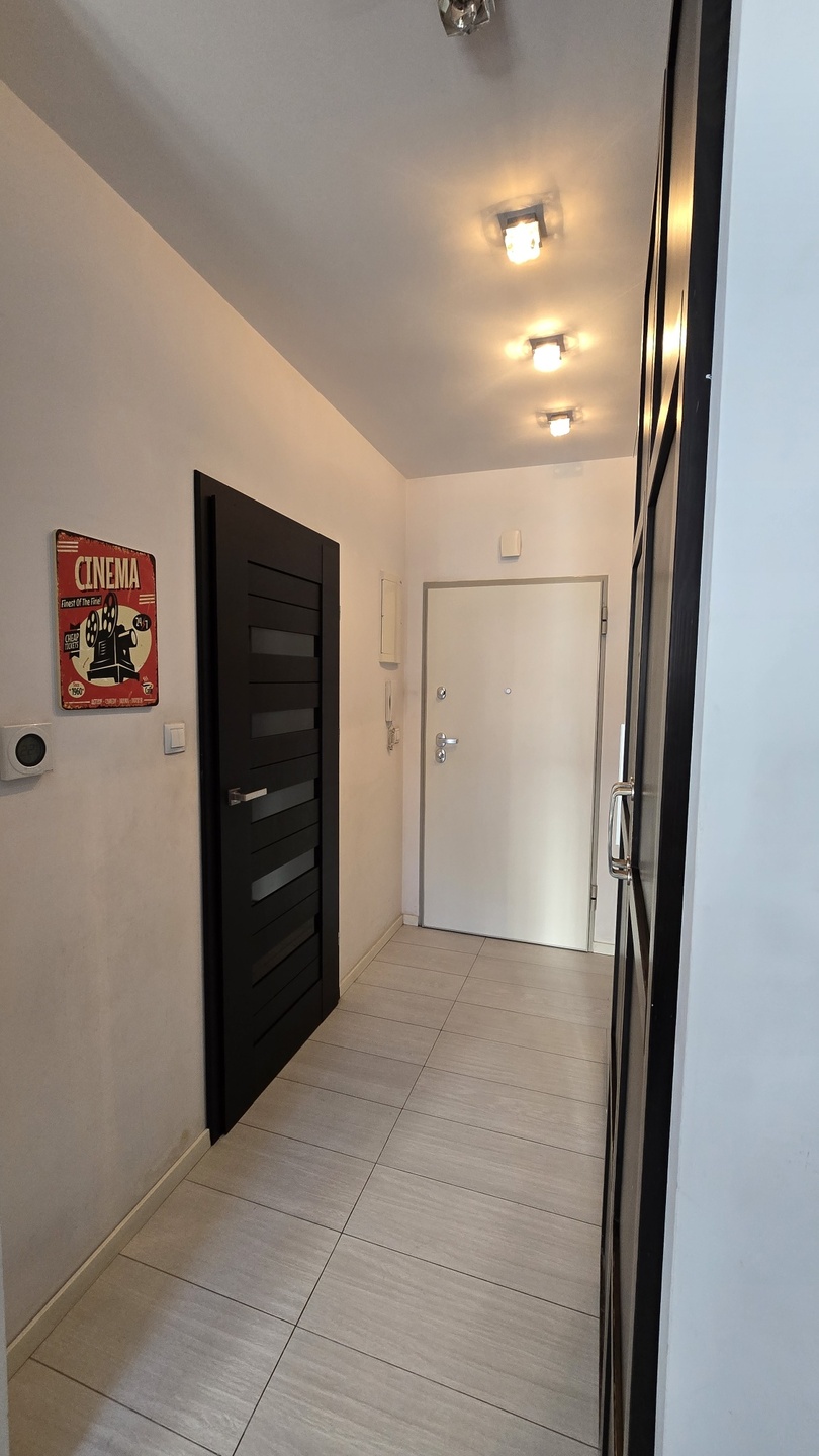 Nowoczesna kawalerka w super lokalizacji i cenie ! Dębowe Tarasy os zamknięte - parking, ochrona . - zdjęcie 13