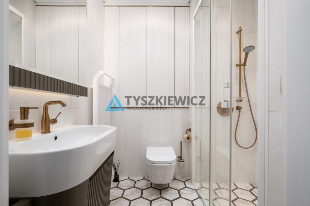 Luksusowy apartament nad morzem! - zdjęcie 18