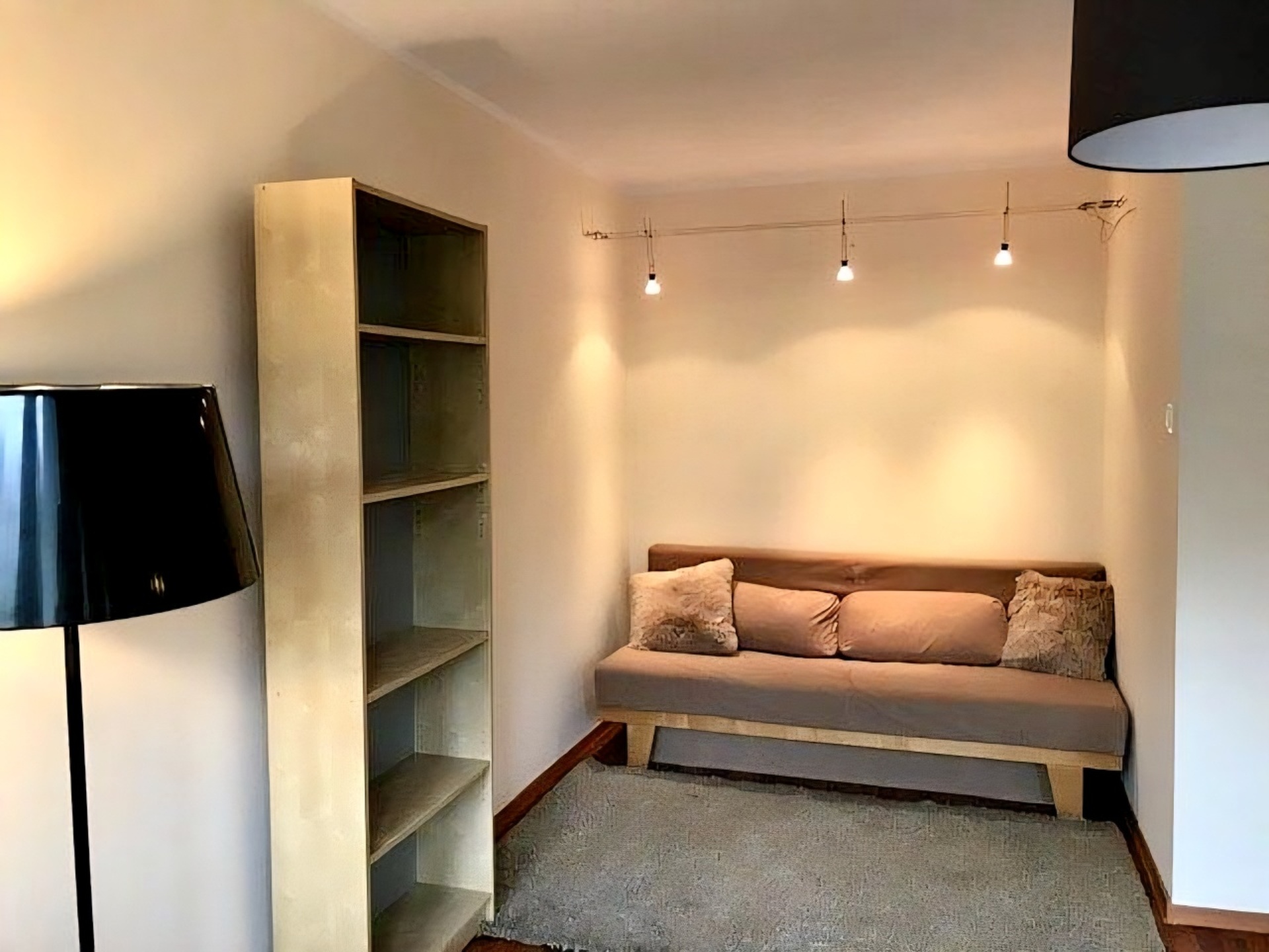 Przestronna kawalerka do sprzedaży na osiedlu Paderewskiego - blisko Doliny Trzech Stawów! - zdjęcie 5