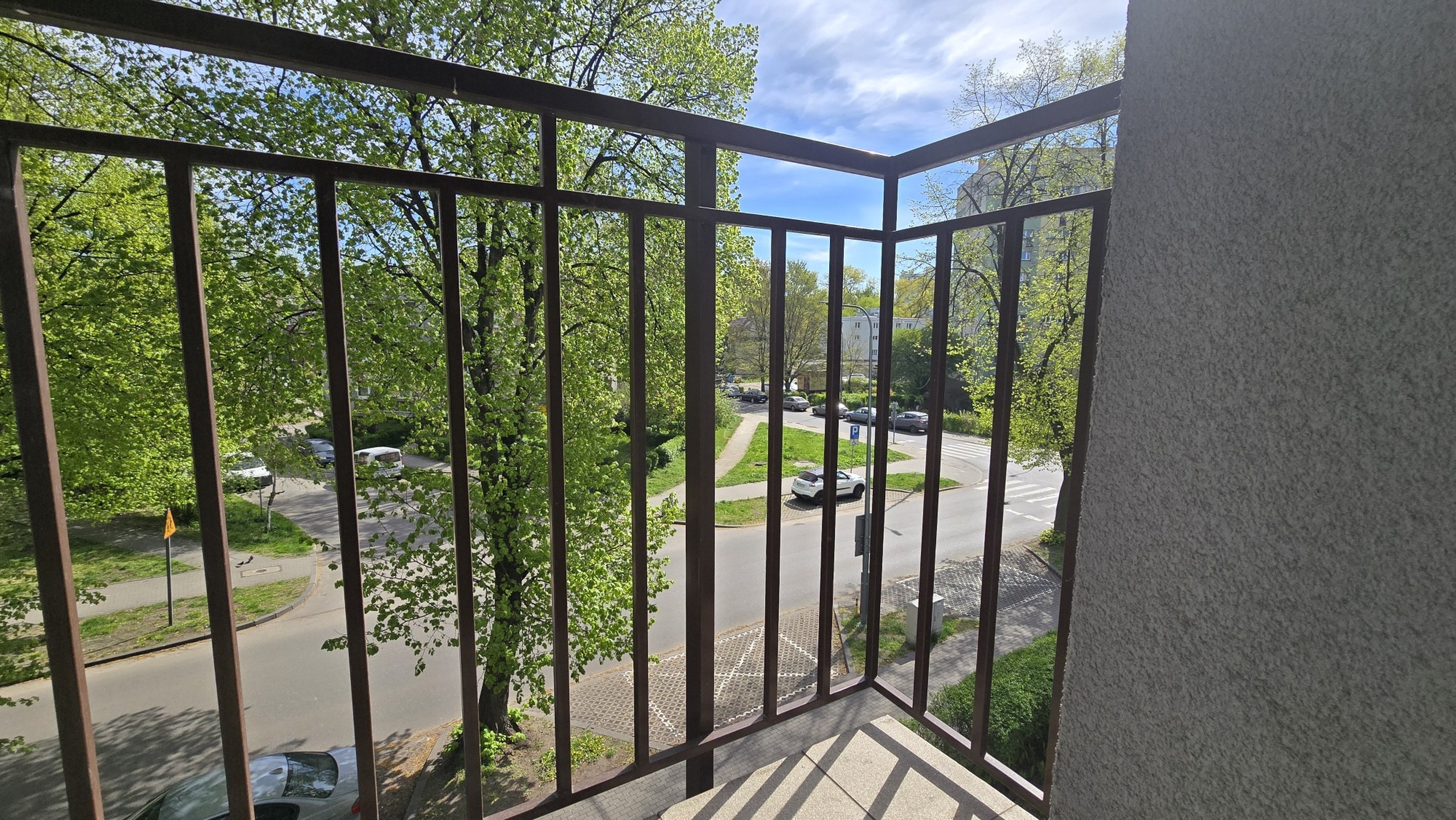 Ładne, 2 pokoje do wynajęcia w niskim bloku blisko centrum miasta! - zdjęcie 3