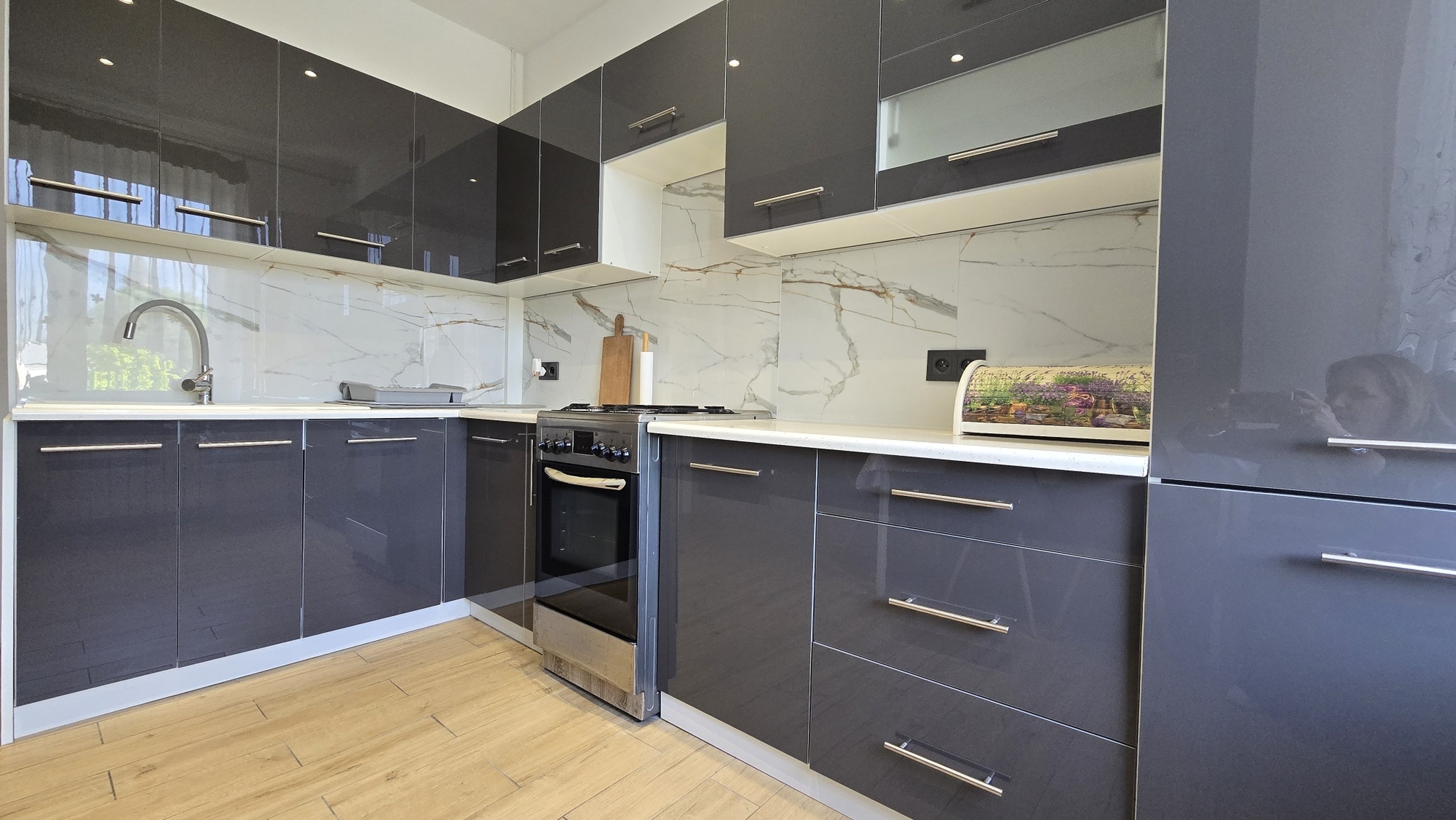 Ładne, 2 pokoje do wynajęcia w niskim bloku blisko centrum miasta! - zdjęcie 6