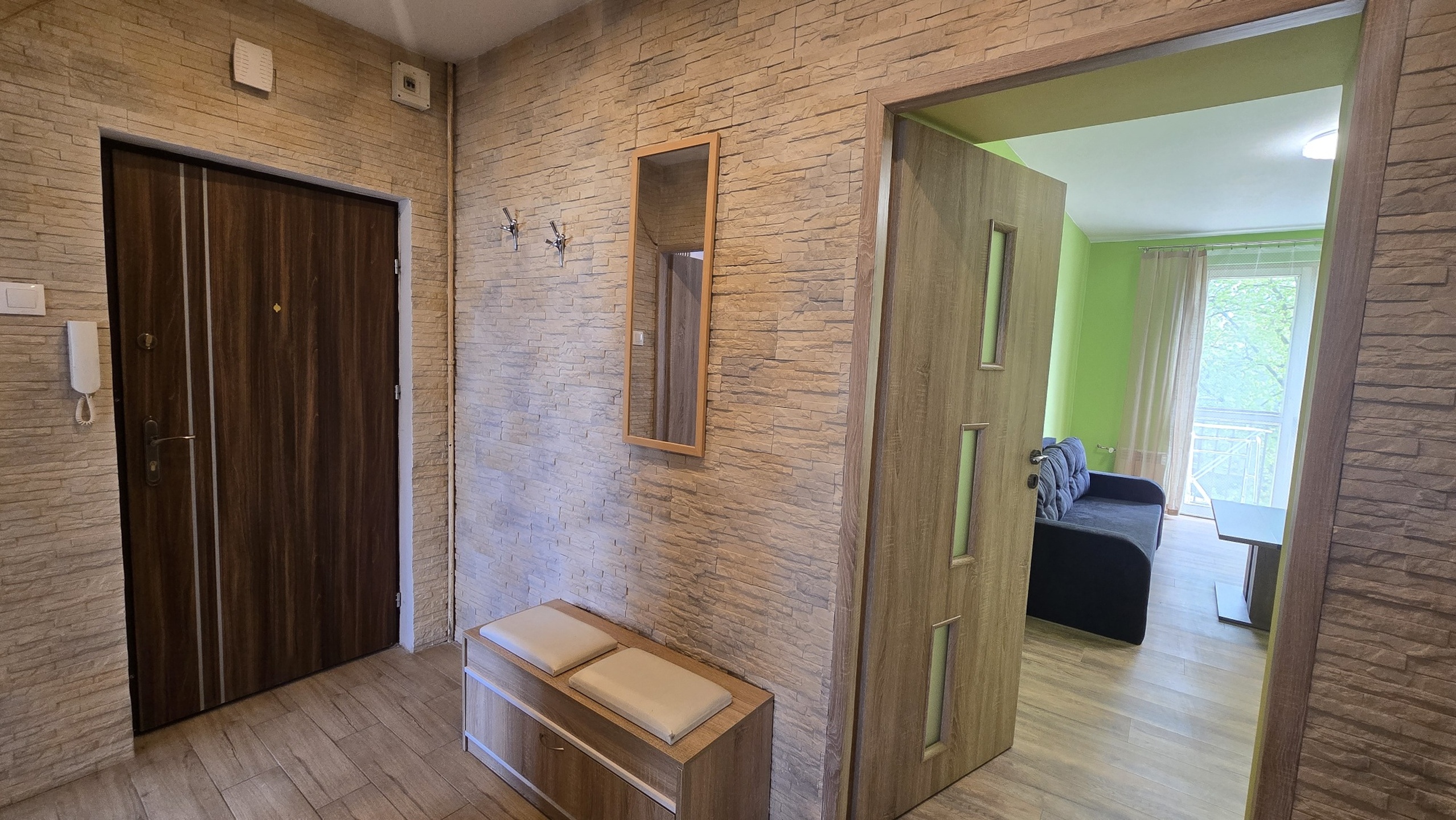 Ładne, 2 pokoje do wynajęcia w niskim bloku blisko centrum miasta! - zdjęcie 15