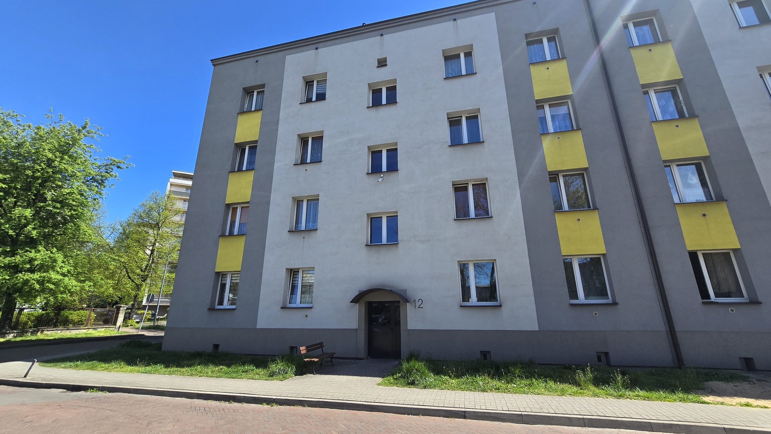 Ładne, 2 pokoje do wynajęcia w niskim bloku blisko centrum miasta! - zdjęcie 17