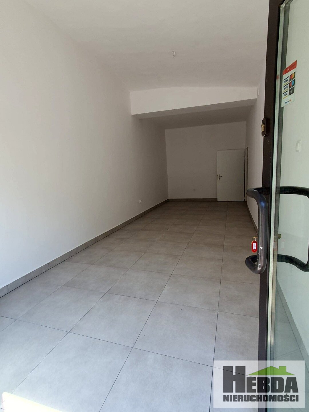 Na wynajem lokal usługowy !!! Ścisłe Centrum !!! - zdjęcie 2